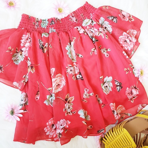 ❤3x$20 Smocking Off Shoulder Crop Top❤ - Picture 1 of 3